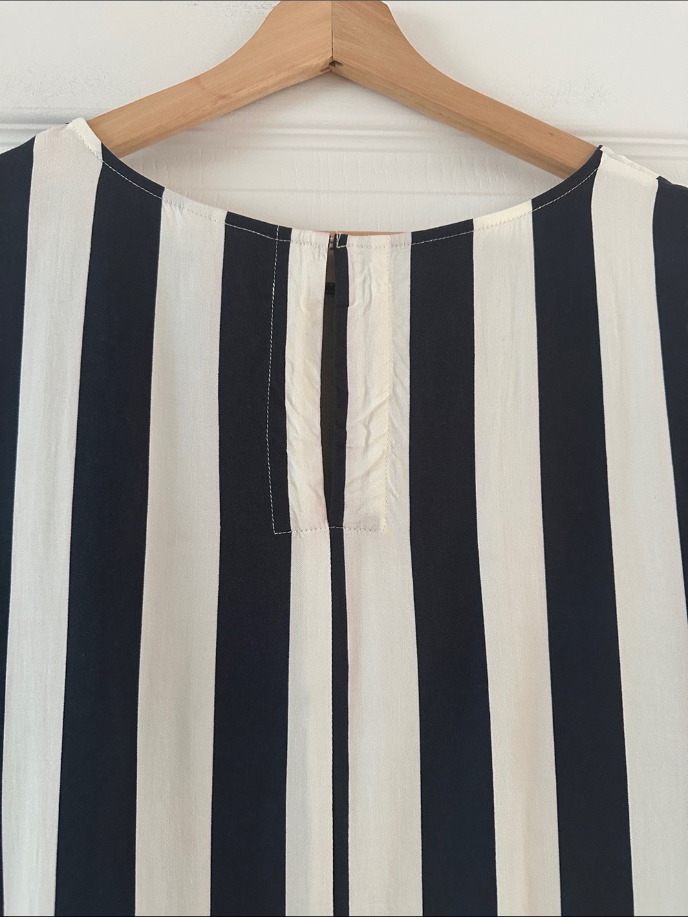 ICHI Navy & White Vertical Stripe Blouse | Size Small - Picture 7 of 10